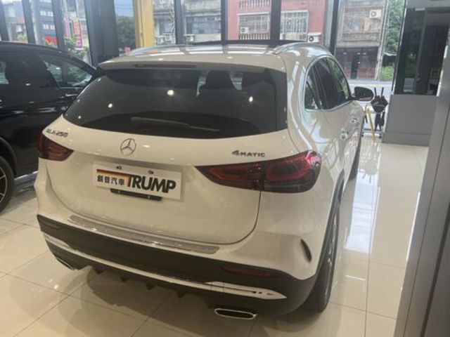 M-BENZ賓士 GLA250  第2張相片
