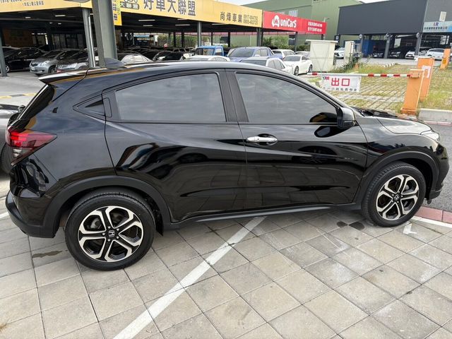 HONDA本田 HR-V  第9張相片