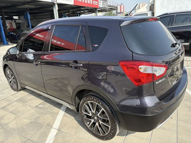 SUZUKI鈴木 SX4  第10張相片