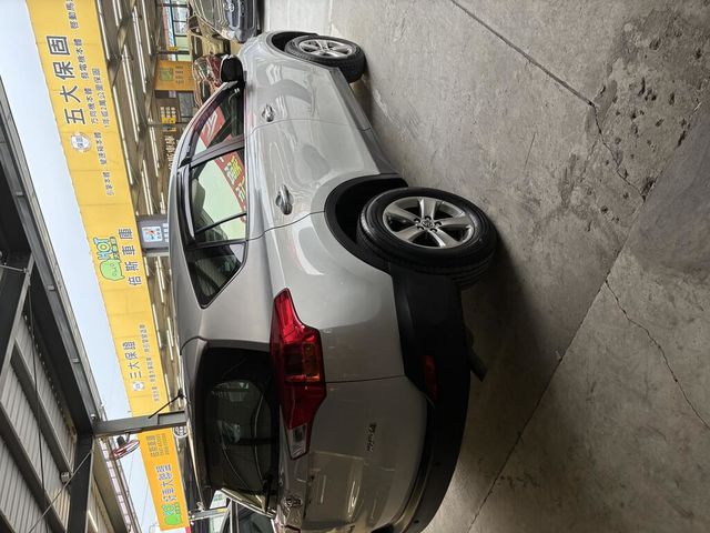 TOYOTA豐田 RAV4  第3張相片