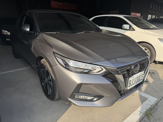 NISSAN日產 SENTRA  第6張相片