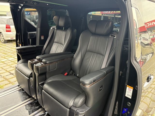 TOYOTA豐田 ALPHARD  第6張相片