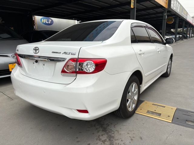TOYOTA豐田 ALTIS  第1張相片