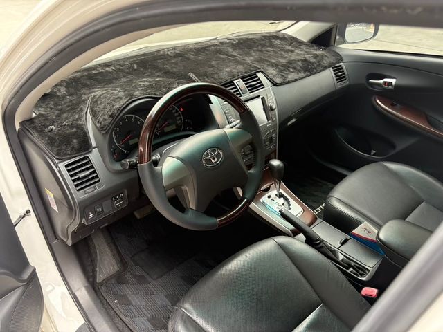 TOYOTA豐田 ALTIS  第5張相片
