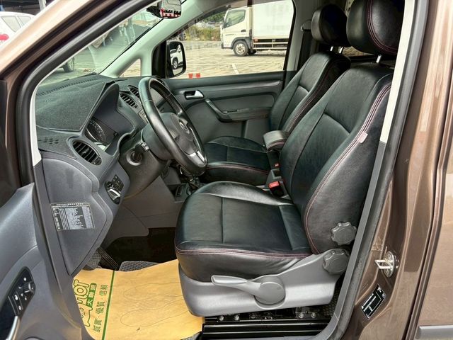 VOLKSWAGEN福斯 CADDY  第9張相片
