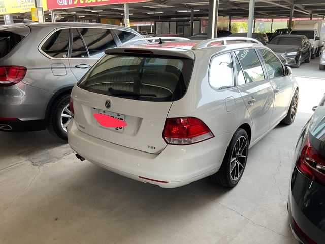 VOLKSWAGEN福斯 GOLF  第2張相片