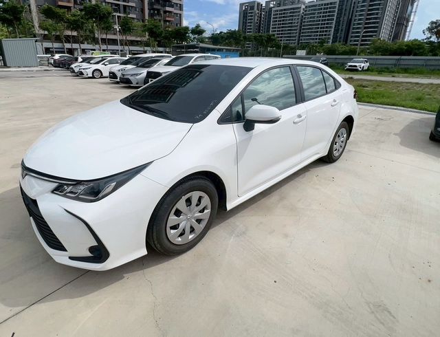 TOYOTA豐田 ALTIS  第6張相片