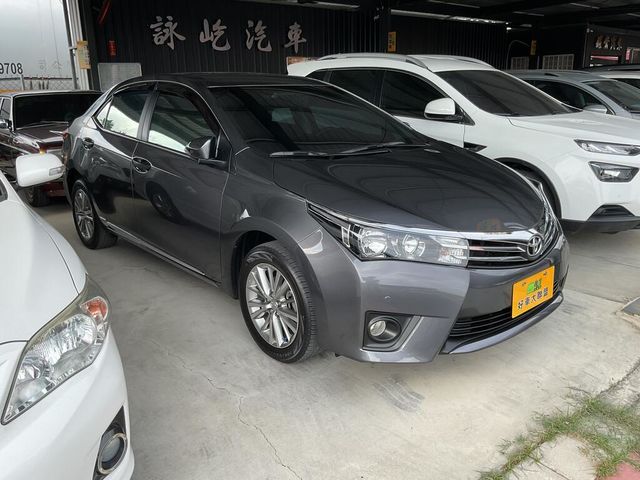 TOYOTA豐田 ALTIS  第1張相片