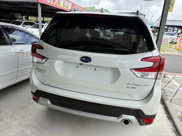 SUBARU速霸陸 FORESTER  第4張相片