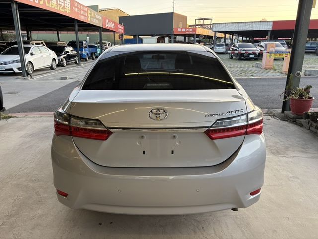 TOYOTA豐田 ALTIS  第6張相片