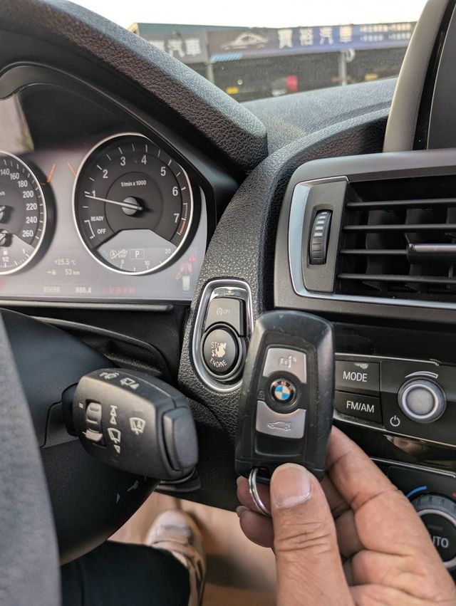 BMW寶馬 118  第5張相片