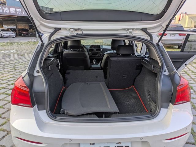 BMW寶馬 118  第13張相片