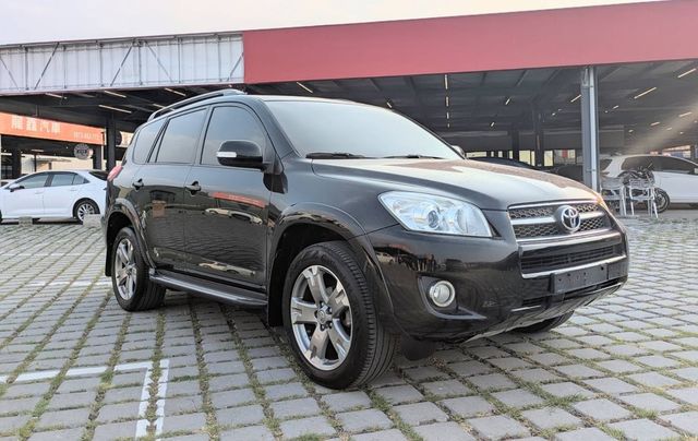 TOYOTA豐田 RAV4  第1張相片