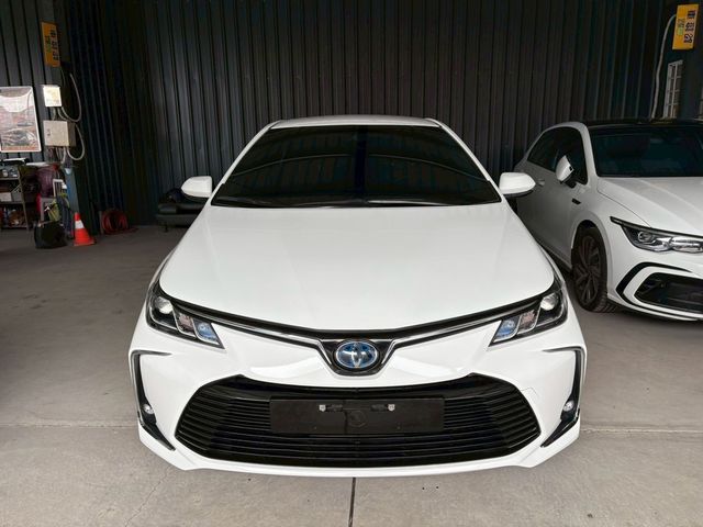 TOYOTA豐田 ALTIS  第3張相片