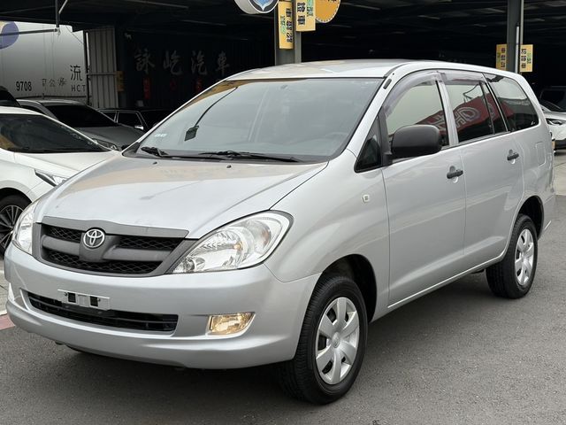 TOYOTA豐田 INNOVA  第4張相片
