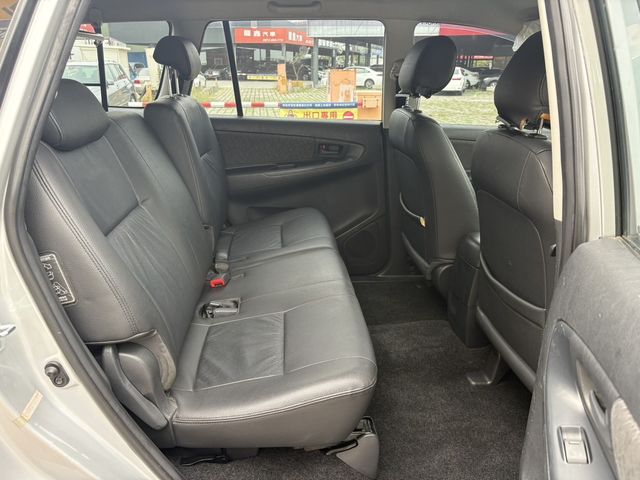 TOYOTA豐田 INNOVA  第10張相片