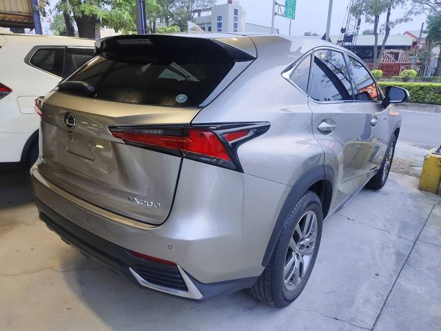 LEXUS凌志 NX200  第4張相片