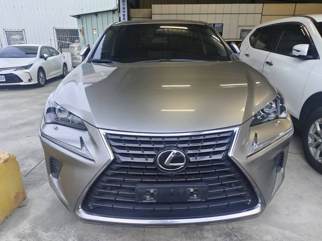 LEXUS凌志 NX200  第8張相片