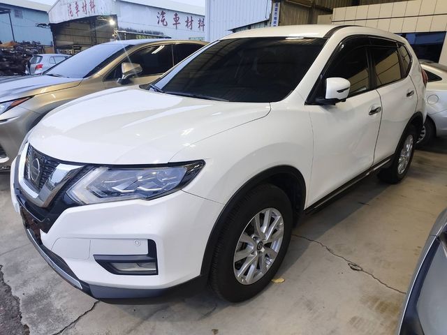 NISSAN日產 X-TRAIL  第2張相片