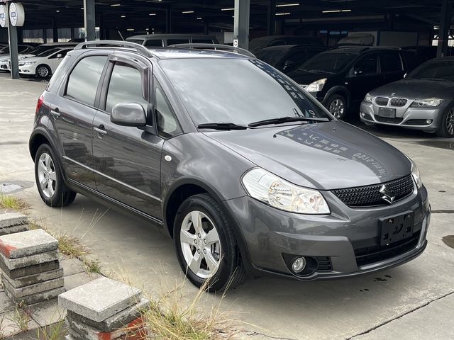 SUZUKI鈴木 SX4  第1張相片