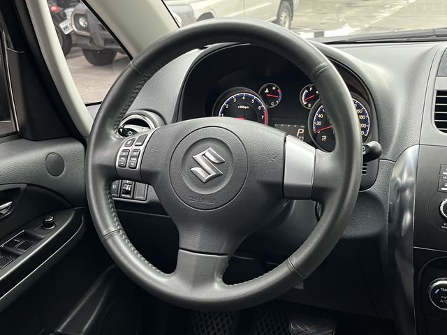 SUZUKI鈴木 SX4  第6張相片