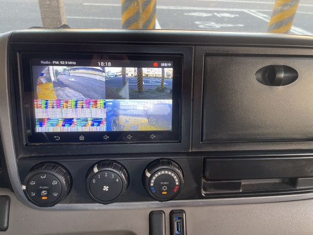 MITSUBISHI三菱 CANTER  第11張相片