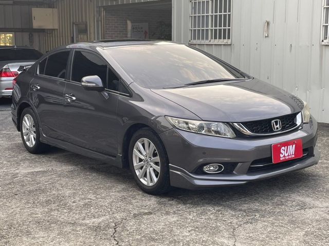 CIVIC  第3張相片