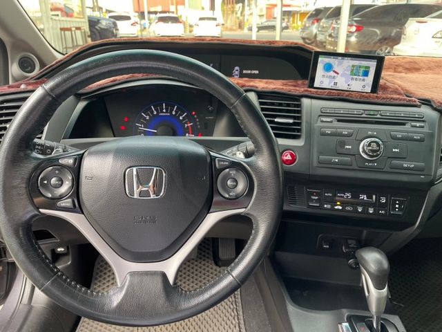 CIVIC  第8張相片