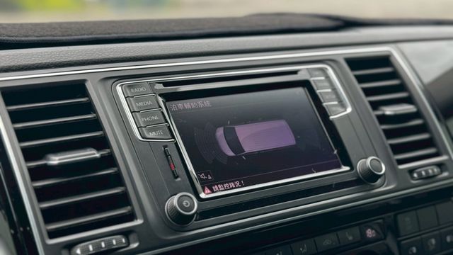 2017年Volkswagen Multivan 2.0 TDI 4WD 露營車 市場稀有 僅此一台  第11張相片