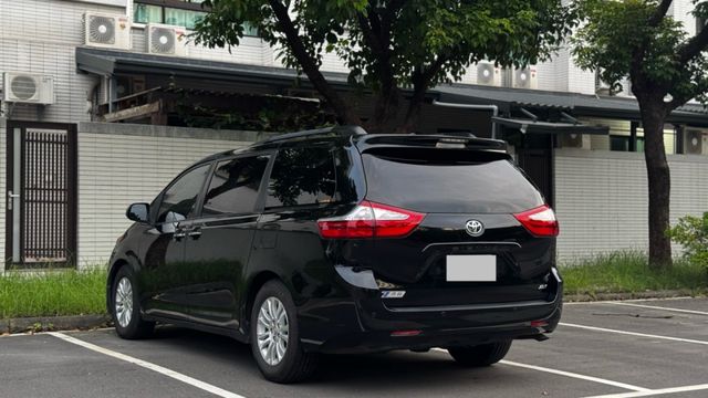 2016 Toyota Sieena 3.5L XLE版本 里程保證  7人座大空間  第6張相片