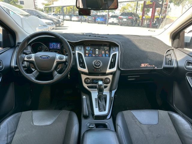 2012年 Ford Focus 2.0  里程保證  第8張相片