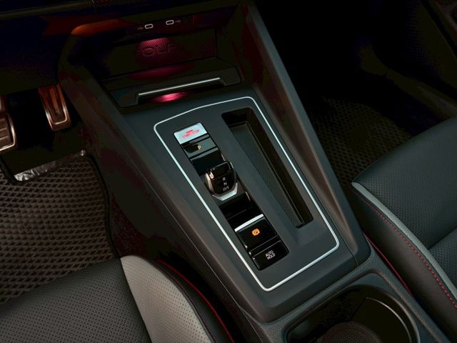 2021年 VW Golf GTI 里程保證 福斯專科買到賺到  第12張相片