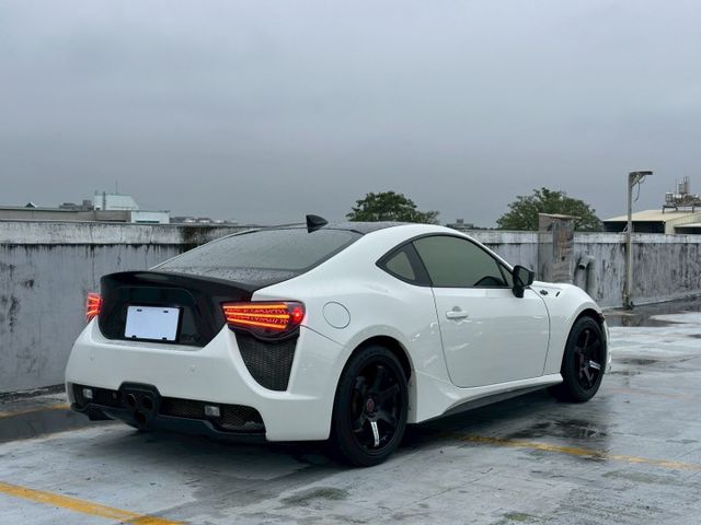 2012年 Toyota 86  里程保證  第4張相片
