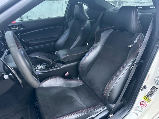 2012年 Toyota 86  里程保證  第10張相片