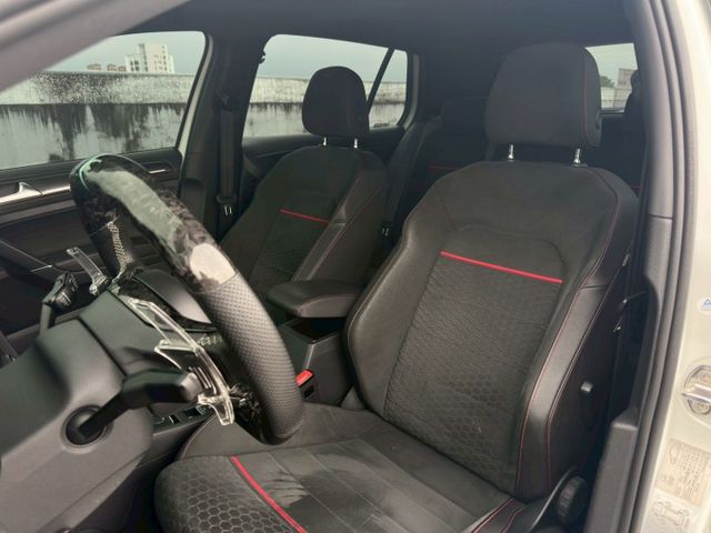 2020 Vw Golf GTI 末代7.5 大P 7速 小鋼炮  第7張相片