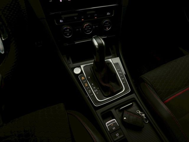 2020 Vw Golf GTI 末代7.5 大P 7速 小鋼炮  第12張相片