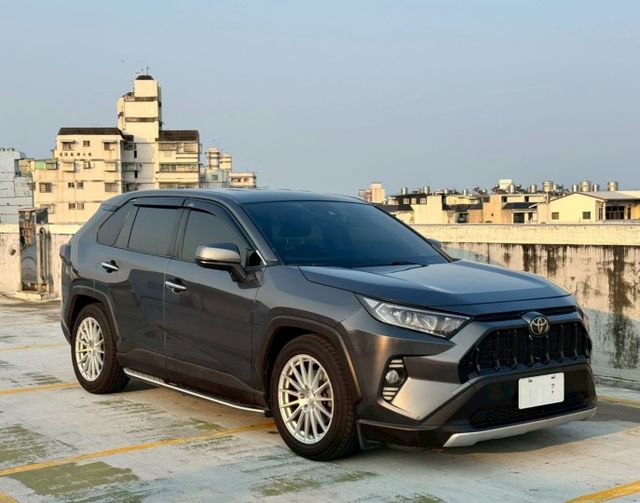 2019 TOYOTA RAV4 2.0旗艦 特仕版 送改裝 不怕比價 原鈑件 超便宜~  第3張相片