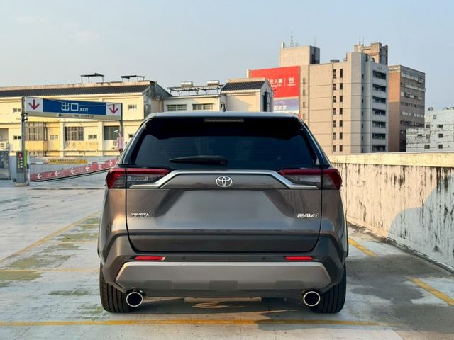 2019 TOYOTA RAV4 2.0旗艦 特仕版 送改裝 不怕比價 原鈑件 超便宜~  第5張相片
