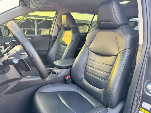 2019 TOYOTA RAV4 2.0旗艦 特仕版 送改裝 不怕比價 原鈑件 超便宜~  第7張相片