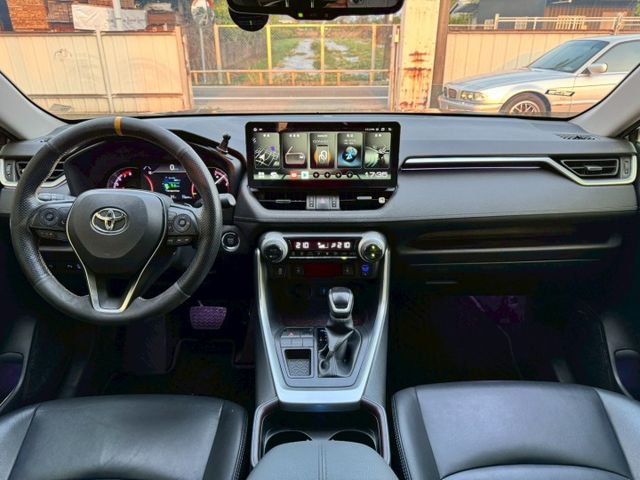2019 TOYOTA RAV4 2.0旗艦 特仕版 送改裝 不怕比價 原鈑件 超便宜~  第11張相片