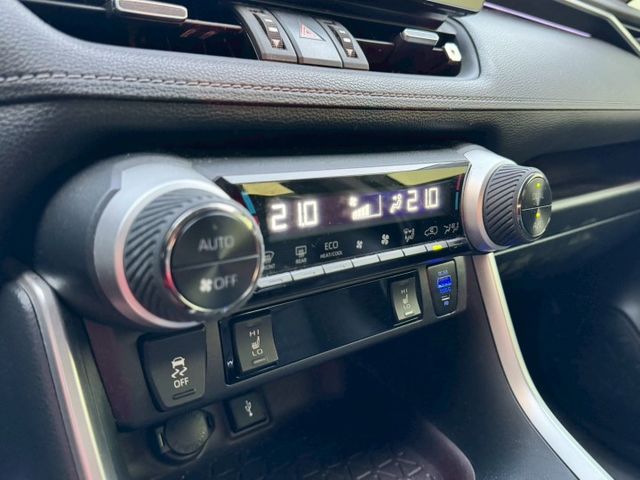 2019 TOYOTA RAV4 2.0旗艦 特仕版 送改裝 不怕比價 原鈑件 超便宜~  第13張相片