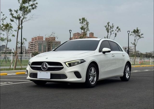 2018年 Mercedes Benz A180 好入手的賓士~  第1張相片