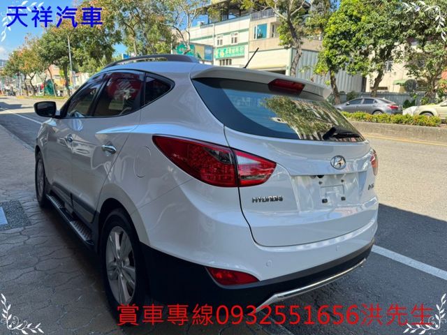 四輪驅動 無事故 車況漂亮 喜歡電話洽詢天祥汽車 0932-551656。  第5張相片