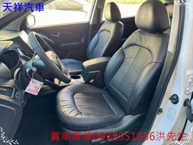 四輪驅動 無事故 車況漂亮 喜歡電話洽詢天祥汽車 0932-551656。  第13張相片