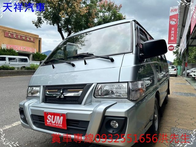 8人座工作車 可載貨載人 車況佳 喜歡電話洽詢天祥汽車 0932-551656。  第3張相片