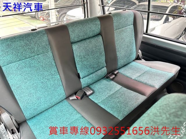 8人座工作車 可載貨載人 車況佳 喜歡電話洽詢天祥汽車 0932-551656。  第17張相片