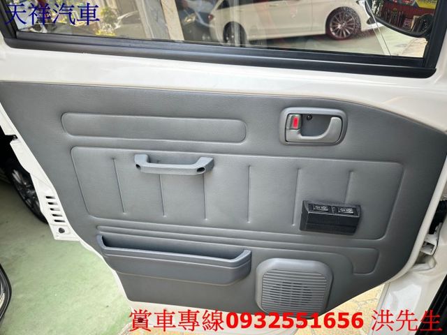 箱型貨車 工作好助手 喜歡電話洽詢天祥汽車 0932-551656。  第8張相片