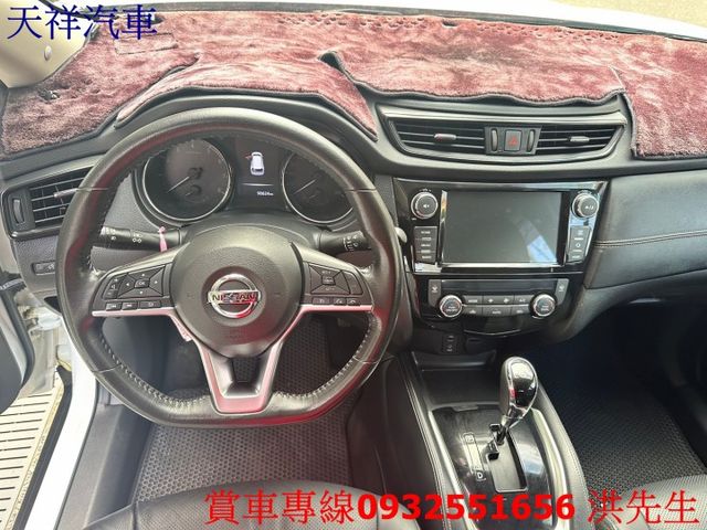 大空間SUV 可全貸 車況極佳 喜歡電話洽詢天祥汽車 0932-551656。  第5張相片