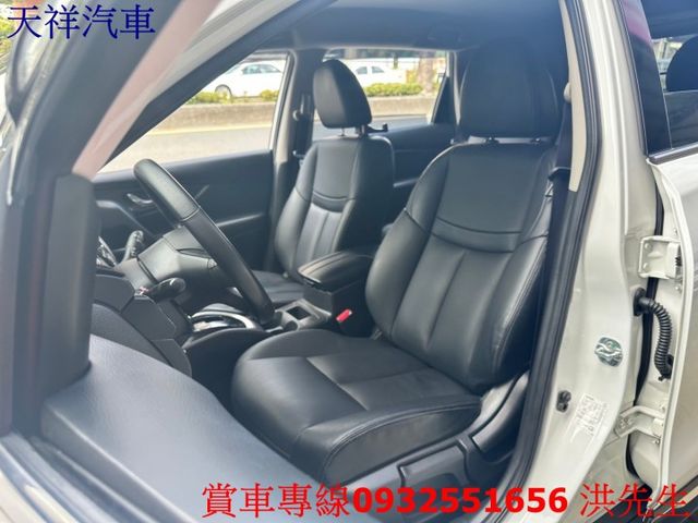 大空間SUV 可全貸 車況極佳 喜歡電話洽詢天祥汽車 0932-551656。  第7張相片