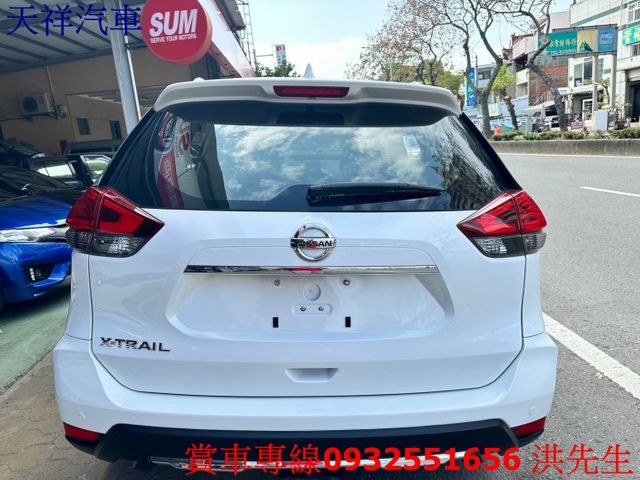 大空間SUV 可全貸 車況極佳 喜歡電話洽詢天祥汽車 0932-551656。  第11張相片